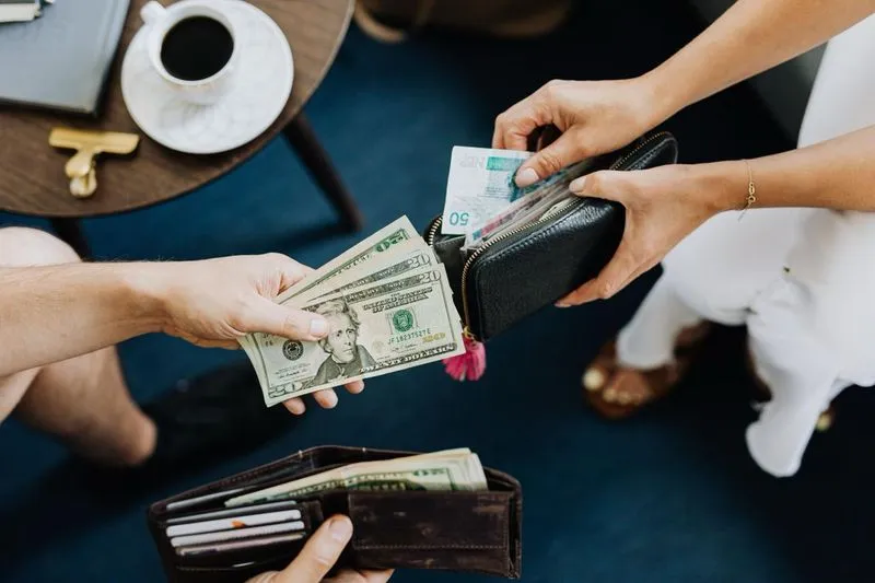 💵 Подготовьте немного наличных