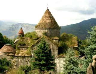 МОНАСТЫРЬ САНАИН