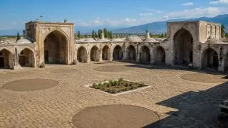 КАРАВАН-САРАЙ