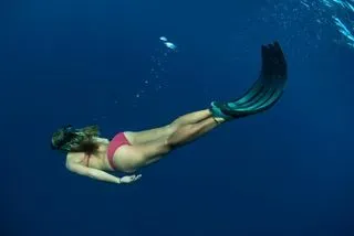 Отель Malahini Kuda Bandos