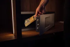 🔒 Храните наличные безопасно