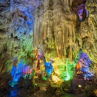 DAU GO CAVE