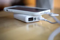 📱 Заряженный телефон