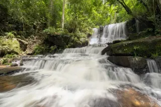 ВОДОПАД ДИАЛУМА