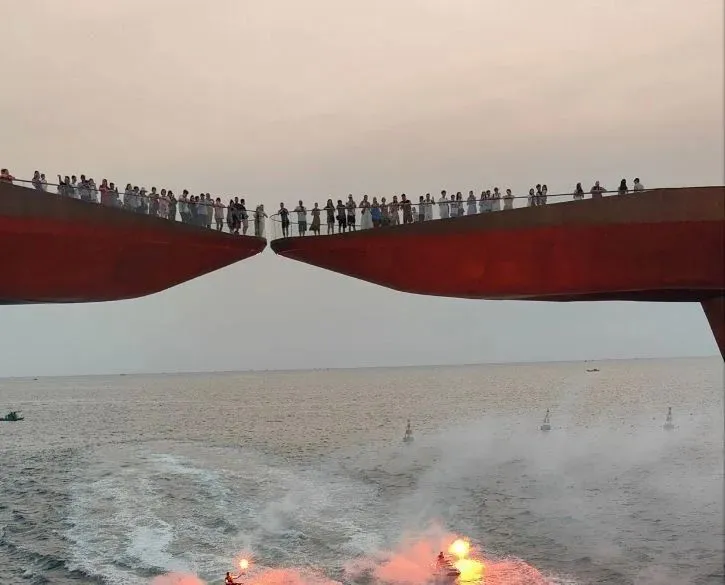 Мост Поцелуев (Kiss Bridge)
