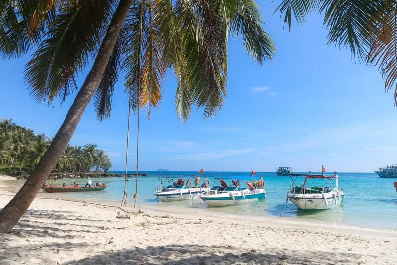 Экскурсия "Три острова, канатная дорога и аквапарк Aquatopia"