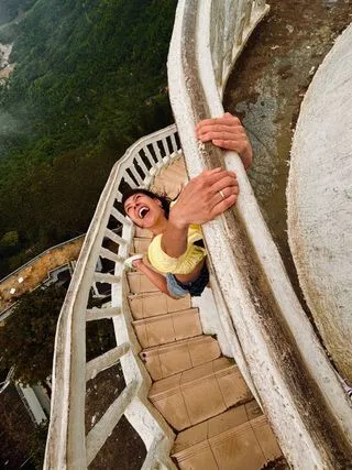 БАШНЯ АМБУЛУАВА