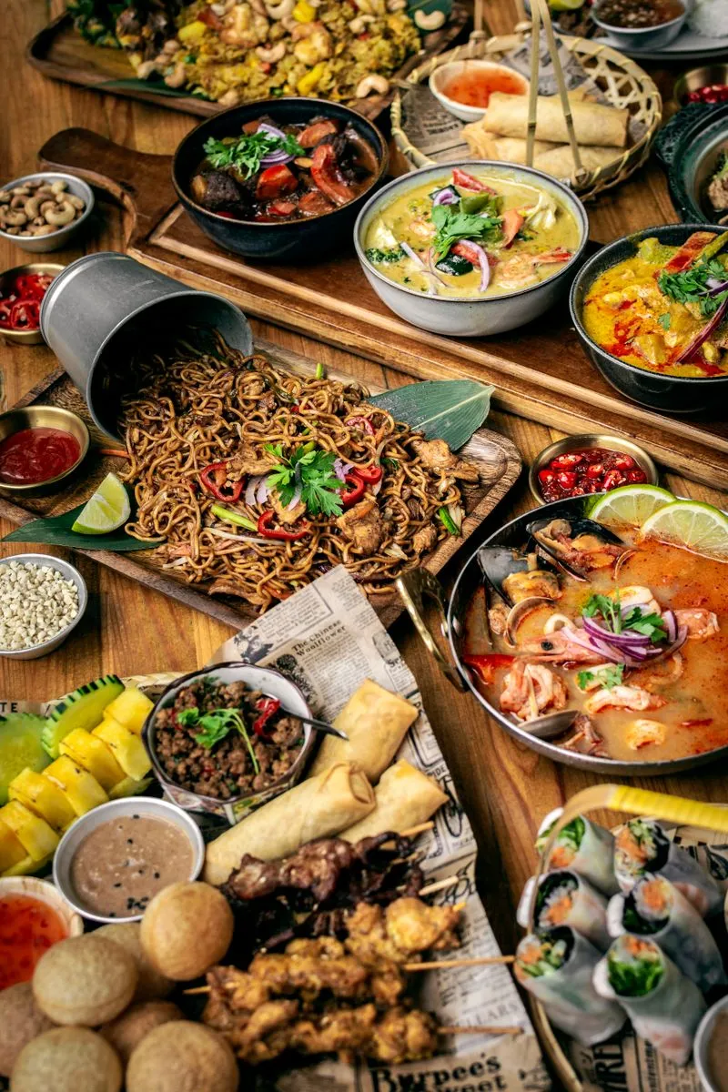 🍜 Пробуйте местную кухню, не только рестораны