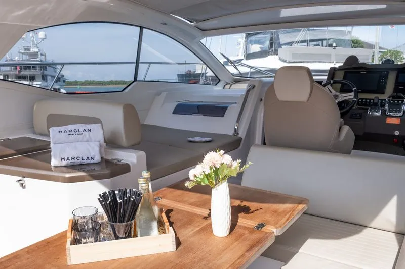 Monohull MR Bali (Azimut 43ft)