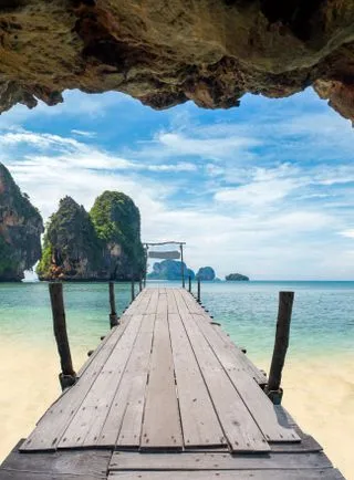 ПИРС НА ОСТРОВЕ