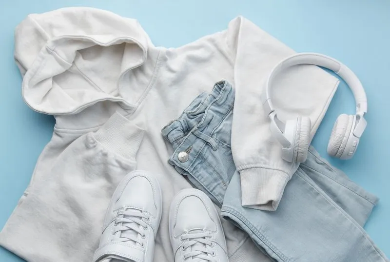 ☀️ Лёгкая одежда и накидка