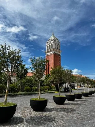 ЧАСОВАЯ БАШНЯ 