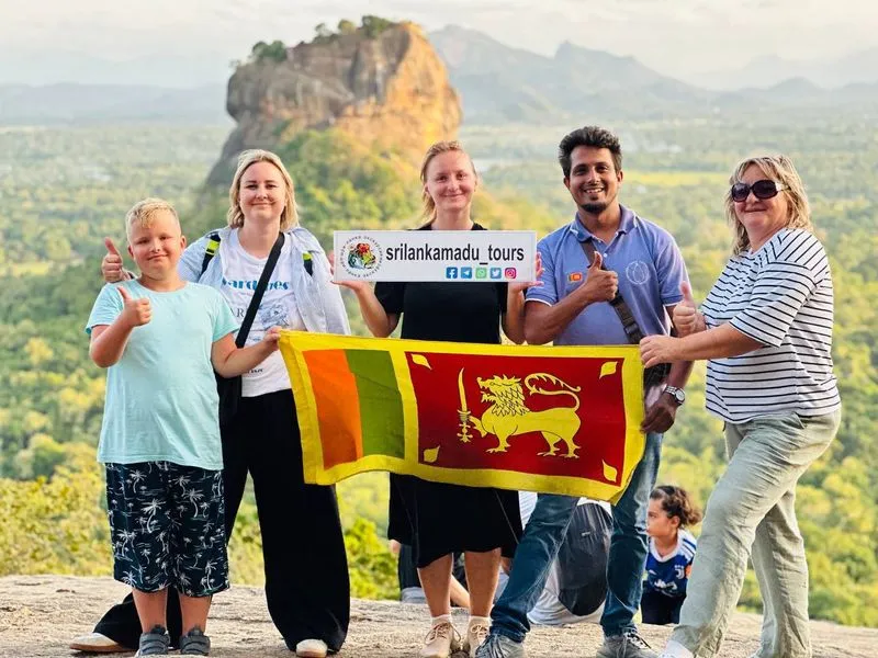 Комбо-тур Элла Сигирия и слоны