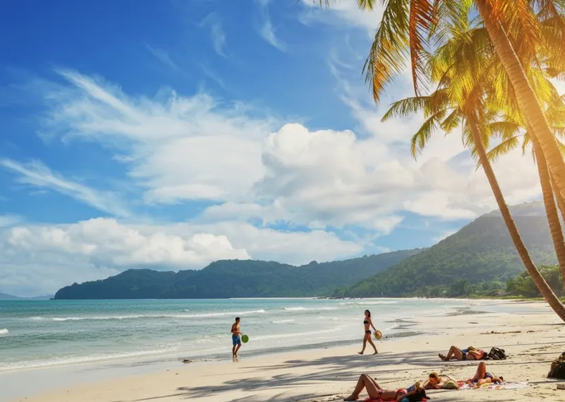🌊 Бухта с более спокойной водой