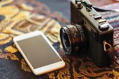Возьми смартфон или камеру