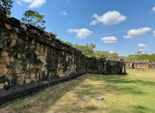 ТЕРРАСА ПРОКАЖЁННОГО КОРОЛЯ