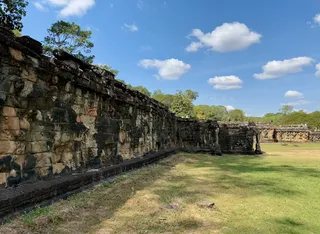 ТЕРРАСА ПРОКАЖЁННОГО КОРОЛЯ