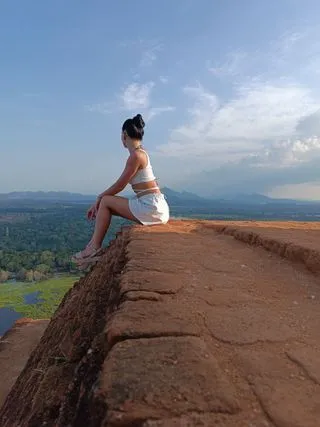 Сигирия девушка