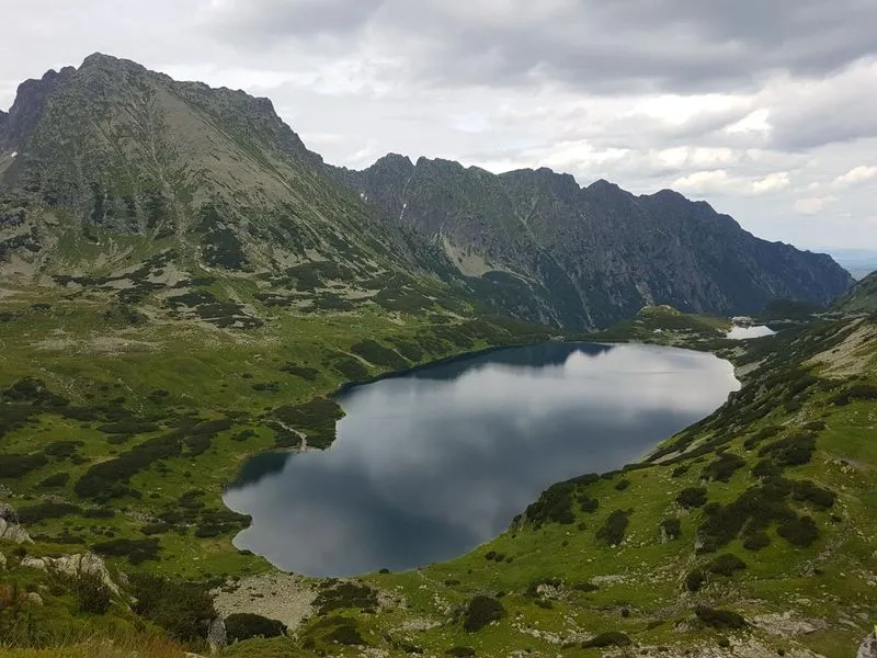 🏞️ Остановка у горного озера