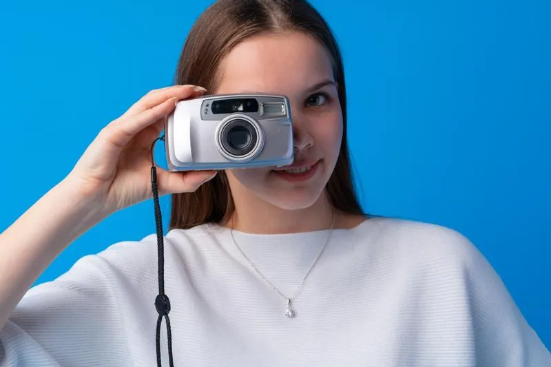 📸 Телефон или камера