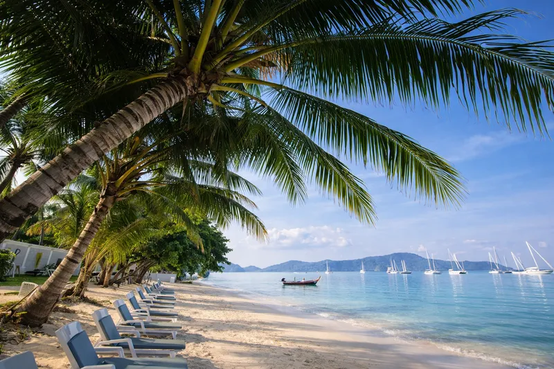 🏝️ Приватные пляжи при отелях