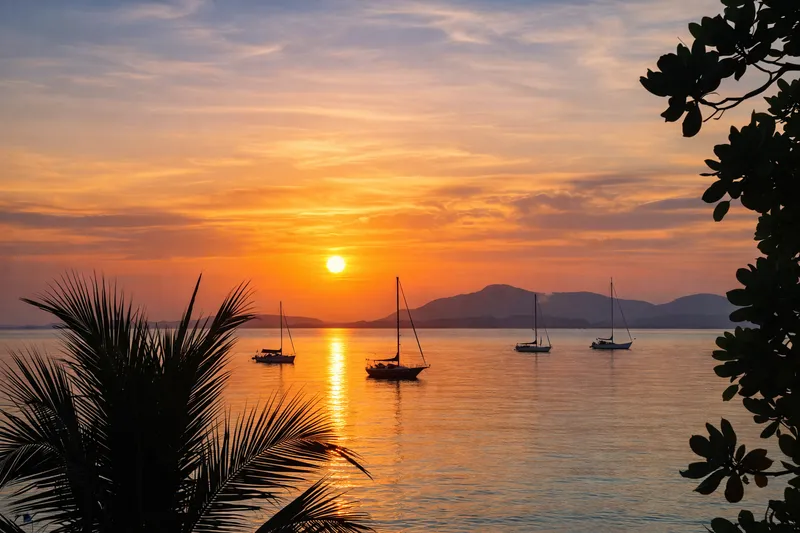 🌅 Рассветы над Андаманским морем