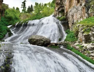 ВОДОПАД ДЖЕРМУК