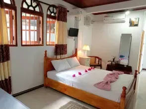 Unawatuna Villa Bird Nest  