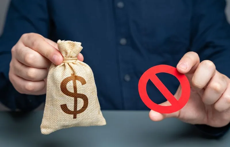 Не переводите деньги неизвестным