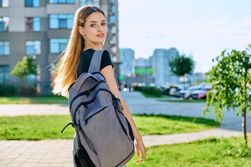 🎒 Прихватите небольшой рюкзак или сумку для покупок