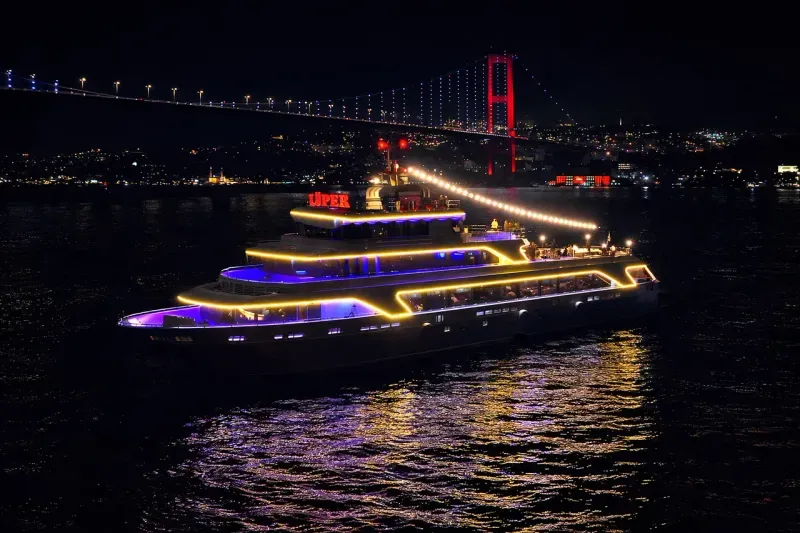 Экскурсия «Ночной круиз по Босфору»