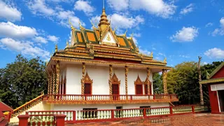 ХРАМ WAT LEU