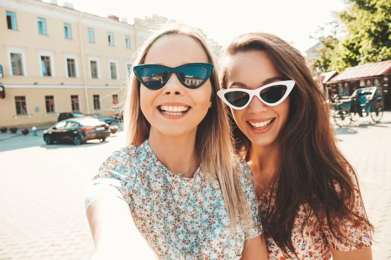 🕶️ Солнцезащитные очки