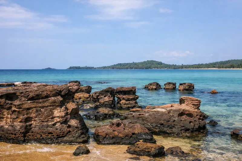 🌊 Спокойная атмосфера без массового туризма