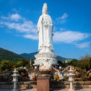 LINH UNG PAGODA