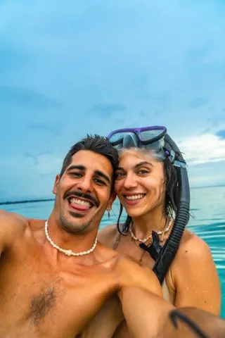 АКТИВНОСТИ НА ДВОИХ