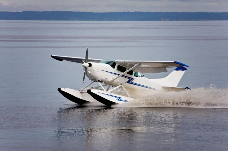 Гидросамолет