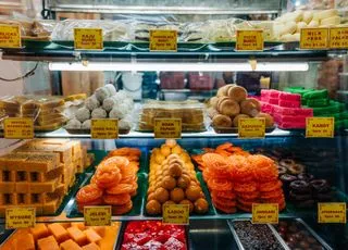 МЕСТНЫЕ ЗАКУСКИ