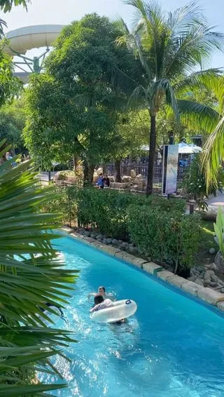 АКВАПАРК AQUATOPIA