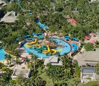 АКВАПАРК AQUATOPIA