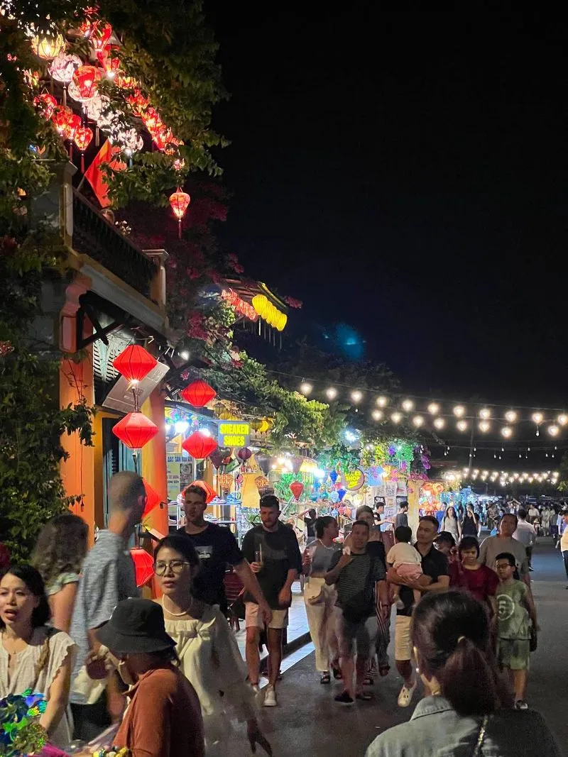 Экскурсия в древний город Хойан и кокосовый лес из Дананга