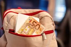 ✈️ Возьмите деньги на первые расходы