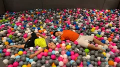 👨‍👩‍👧 Детский клуб