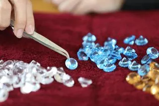 ФАБРИКА ДРАГОЦЕННЫХ КАМНЕЙ