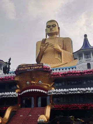 ЗОЛОТОЙ ДАМБУЛА