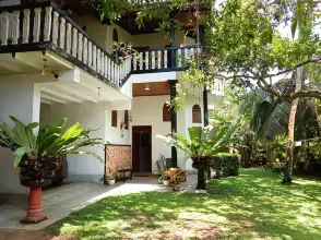 Unawatuna Villa Bird Nest  